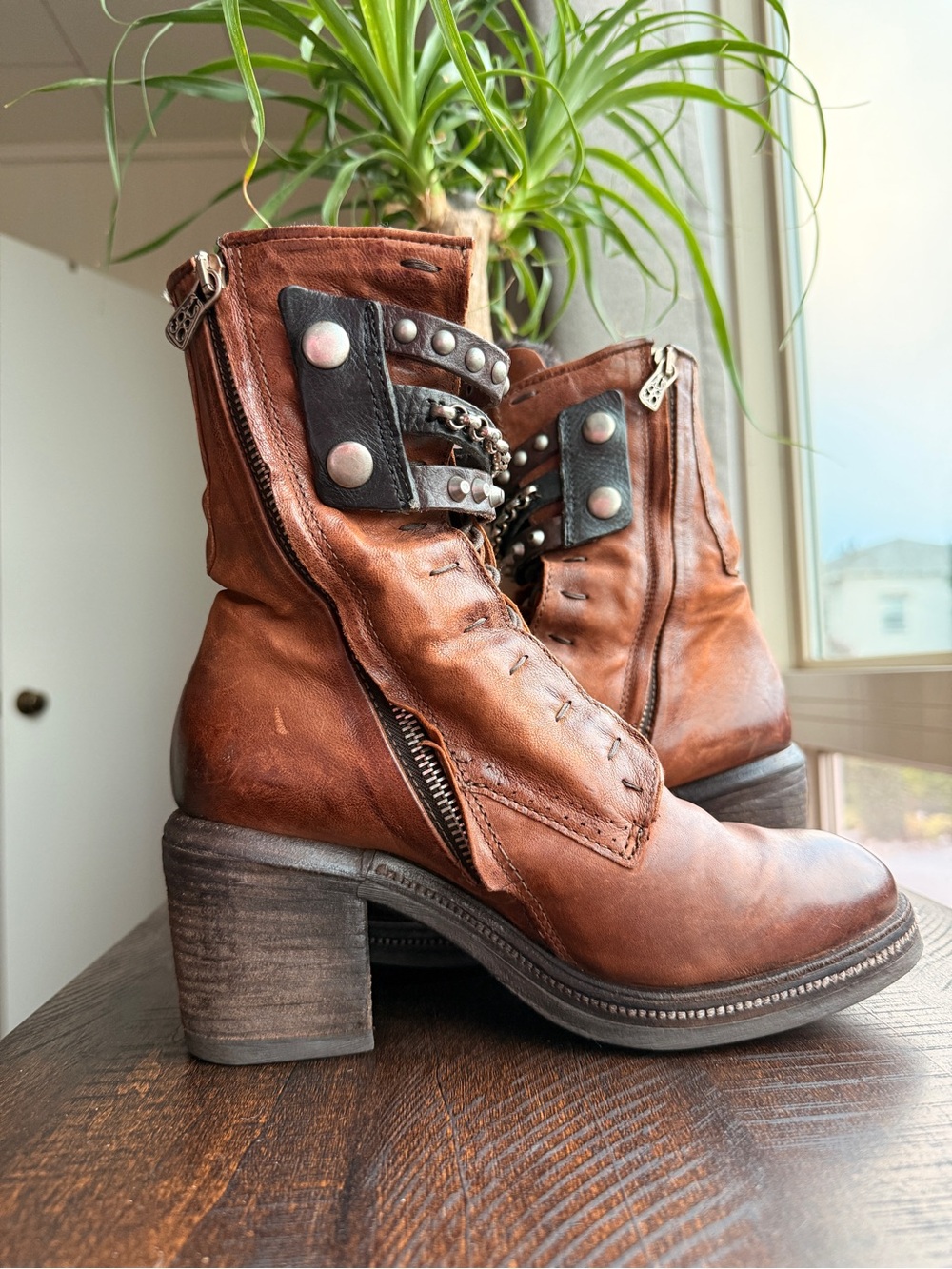 AS98 Fleece-Lined Women’s Brown Leather Studded Lace-Up Ankle Boots 38/8 - Picture 3 of 9